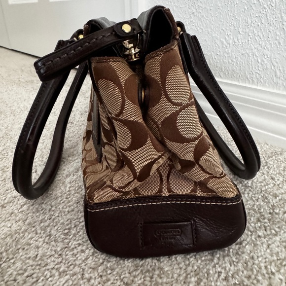 Coach Signature Hampton Shoulder Bag - Picture 7 of 11